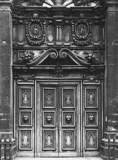 Vista de la fachada de la Iglesia de Saint-Paul-Saint-Louis, París, el portal principal, 1627-41 de Etienne and Derand, F. Martellange